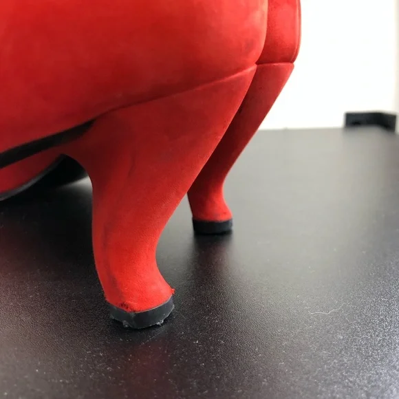 Vintage 80's Karl Lagerfeld Red Suede Pumps Sz 6 1/2 - Picture 8 of 13